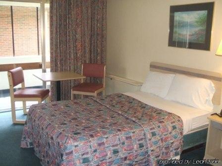Regency Inn And Conference Center Clinton Ruang foto