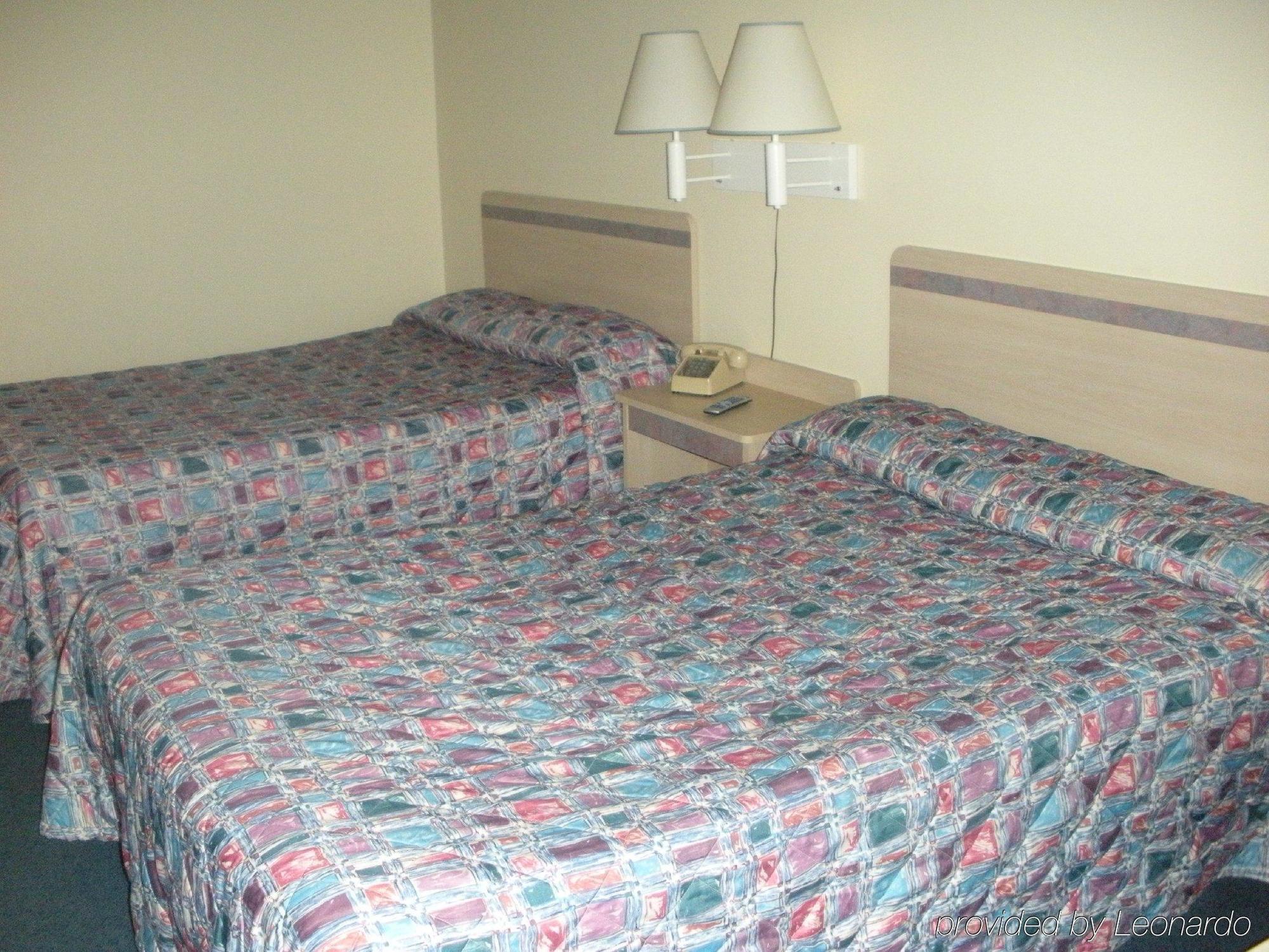 Regency Inn And Conference Center Clinton Ruang foto