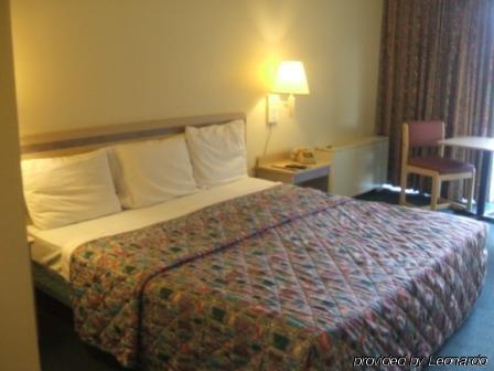 Regency Inn And Conference Center Clinton Ruang foto